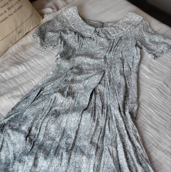 Erika Dresses & Skirts - KEEPING FOR NOW Vintage Erika Floral 70's Dress